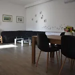 Holiday House Tina